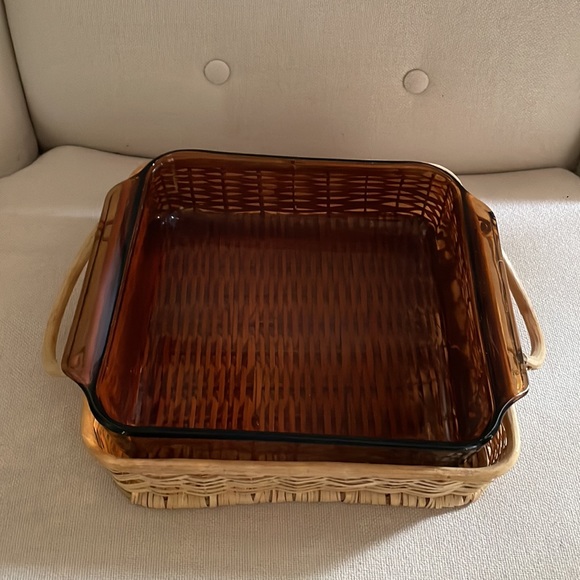 Anchor Hocking Amber Fire King Square Casserole Dish with Basket - Picture 5 of 10